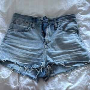 Madewell The Mom Jean Short